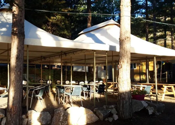 Mobil-home Avec Terrasse Pour 4 Pers. - Api-1-52-1601